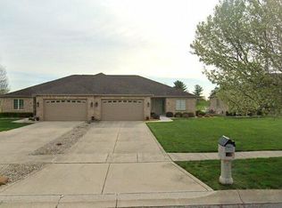 1360 Byington Ct, Crown Point, IN 46307