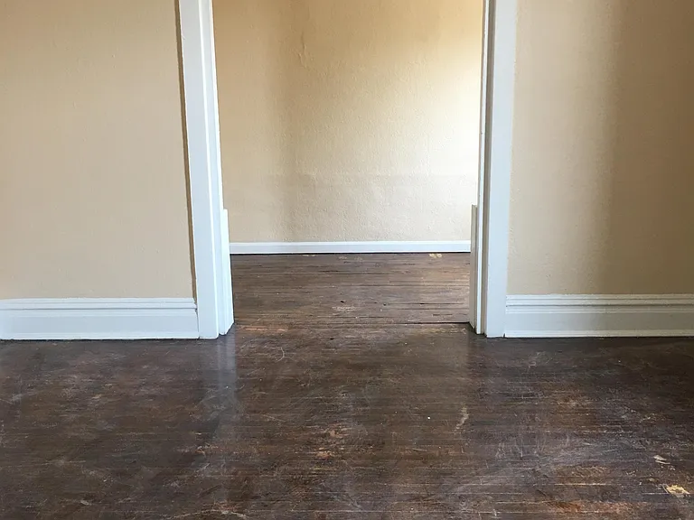 3419 La Luz Ave #2 — Photo 9