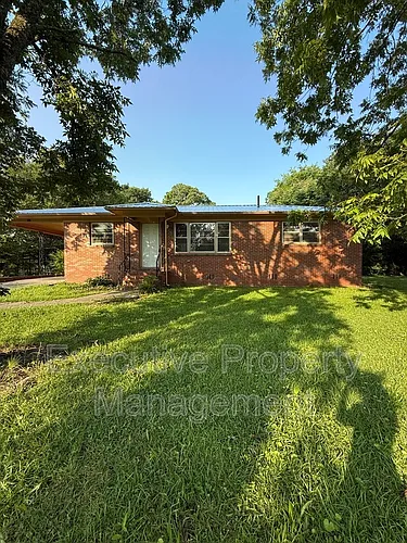317 Sunhill Rd Photo 1