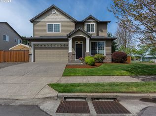 1927 SE Cochran Dr, Gresham, OR 97080