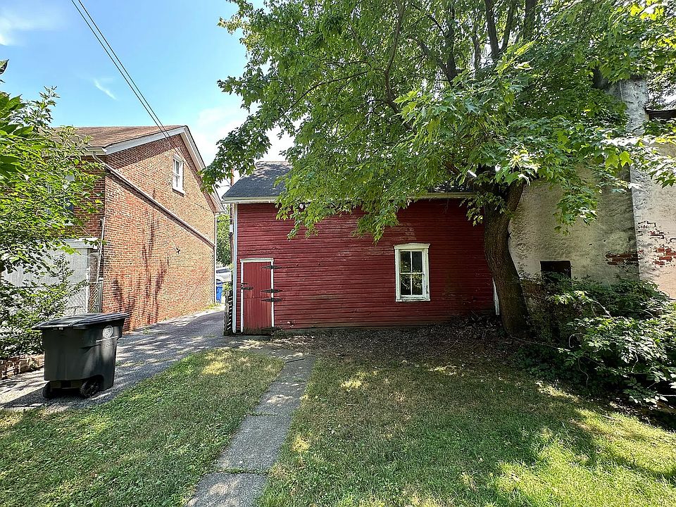 shared back yard