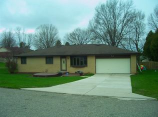 405 Georgian Ln, Logansport, IN 46947