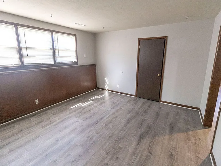 1804 Sylvan Ln — Photo 21