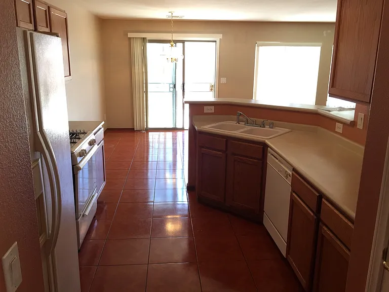 6543 Coffeeville Creek Dr — Photo 4