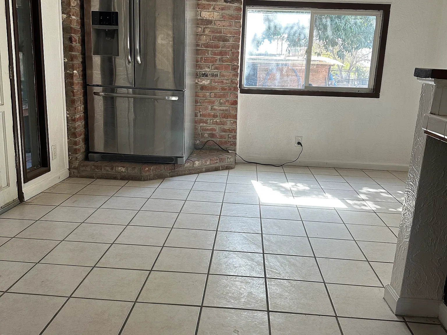 3 bed, 1150 sqft, $1,650 — Photo 4