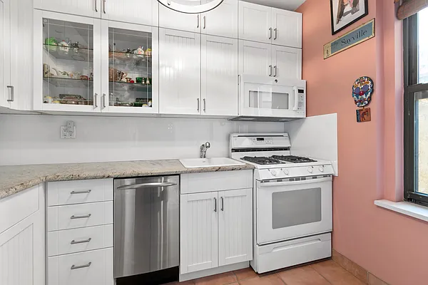 Sold by Douglas Elliman | media 9