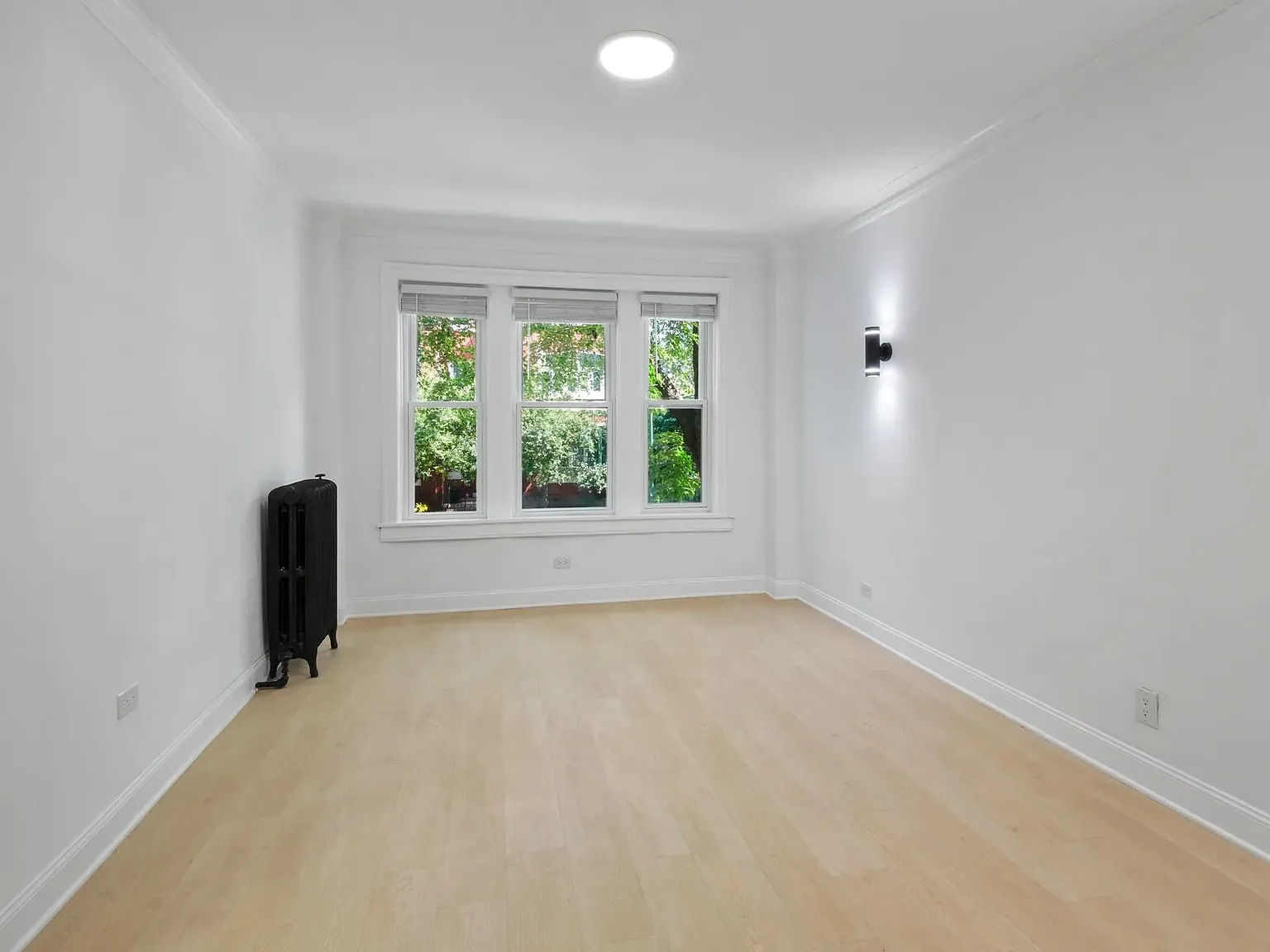 Studio, 1.0 bath, 278 sqft, $1,050 — Photo 3