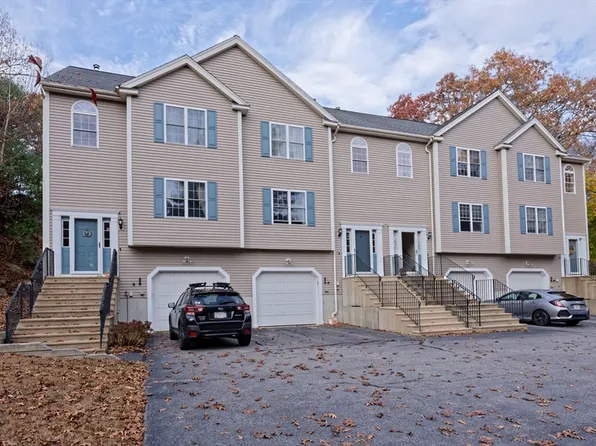 214 E Hartford Ave Unit 214, Uxbridge, MA 01569