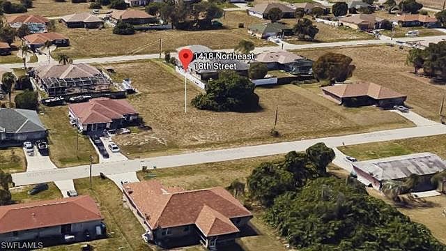 2nd image of 1418 NE 18th St