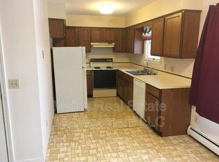 114 Main Rd N, Hampden, ME 04444