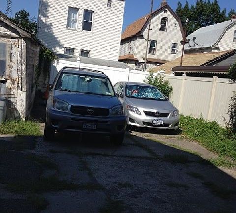 3rd image of 9560 113th St