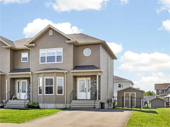 125 Lakeburn Ave, Dieppe, NB E1A 8N5