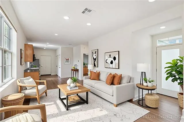 407 N Tonti St — Photo 9