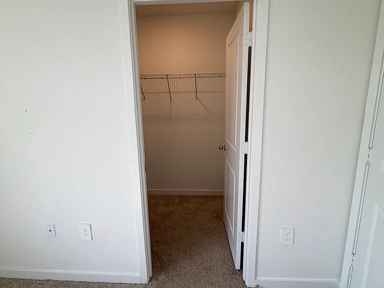 117 NE 3rd Ct — Photo 2