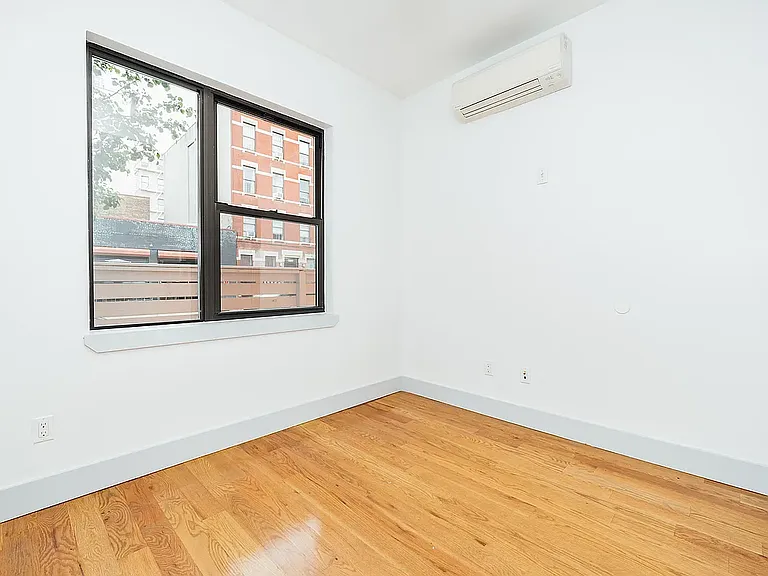 368 Throop Ave #1B — Photo 12