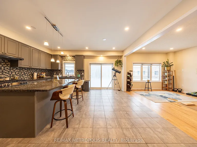 217 Ronald Guscott St #MAIN — Photo 10