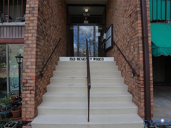 4th image of 1513 Regency Woods Rd APT 101