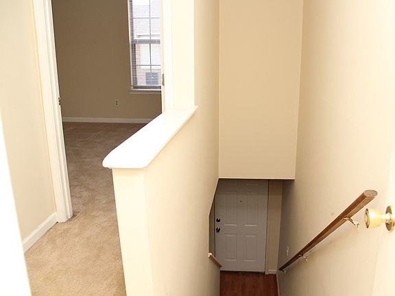 5th image of 105 Coyote Ct