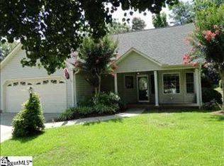 107 Chris Ln, Boiling Springs, SC 29316