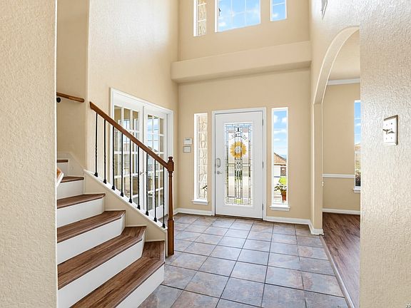 4th image of 9223 Saucedo Dr