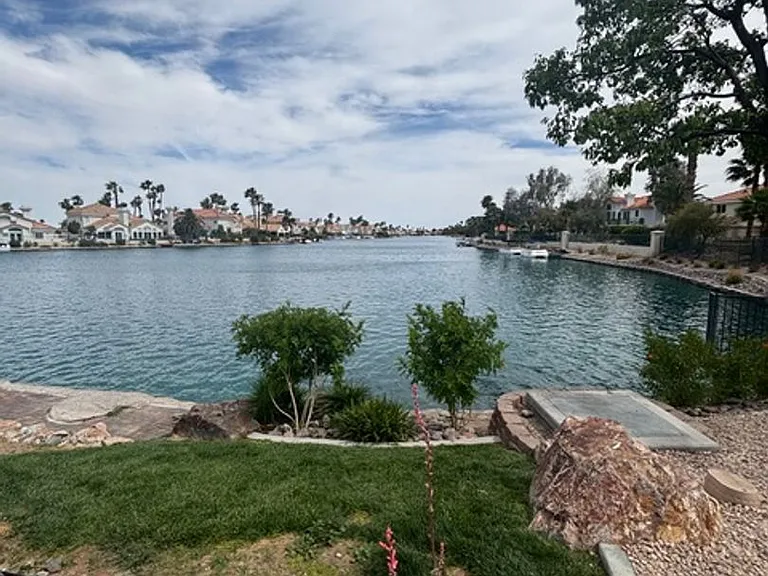 2929 Sterling Cove Dr — Photo 17
