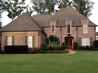 1048 Smoky Oaks Ln, Collierville, TN 38017