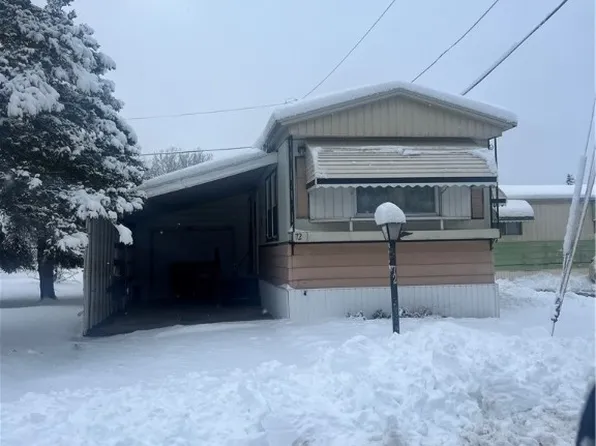 72 Carefree Ln, Buffalo, NY 14227