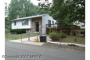 6304 Main St photo 1
