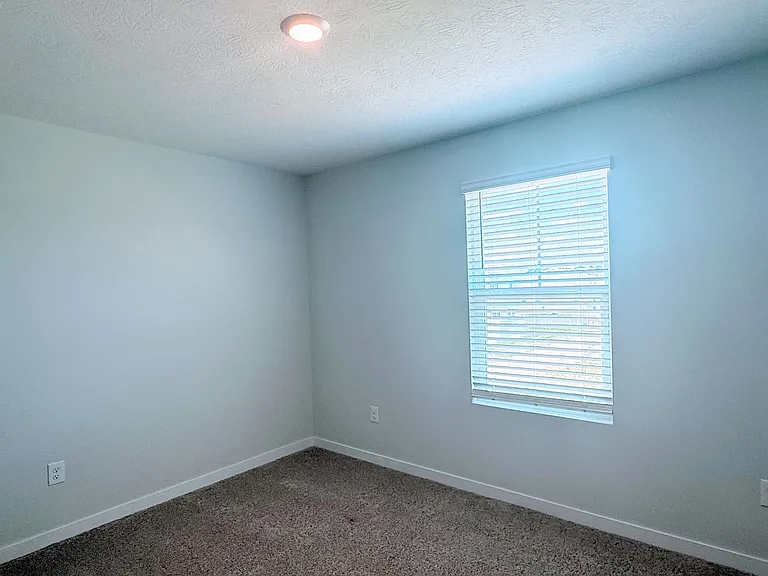 6304 Marinelli Dr N — Photo 24