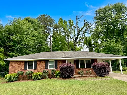 106 Hickory Dr Photo 1