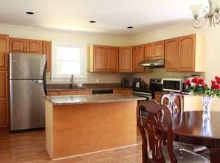 11944 Bambi Ct, Gaithersburg, MD 20878