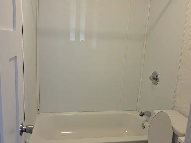 1148 Booker Ave SW — Photo 2