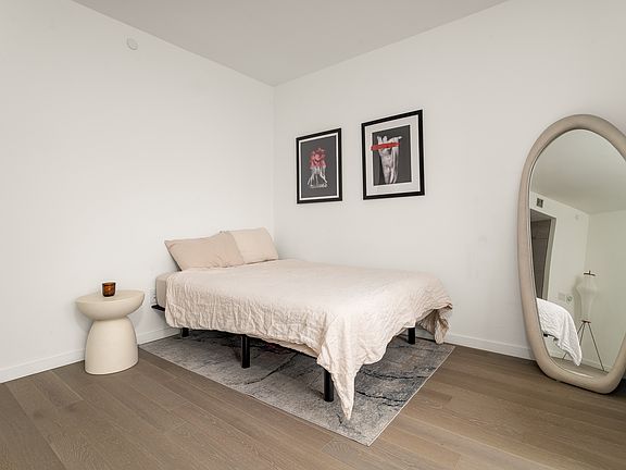 4th image of 138 Willoughby St #26G