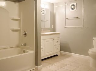 1914 W White River Blvd, Muncie, IN 47303