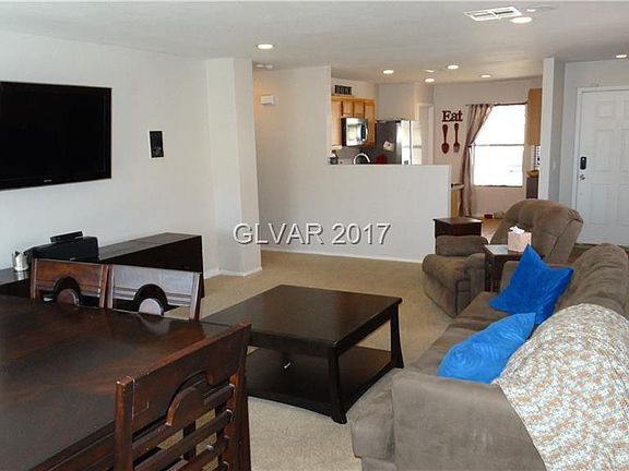5th image of 913 Adobe Flat Dr