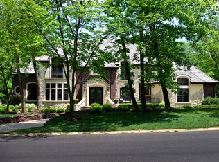 9555 Pacific Ct, Burr Ridge, IL 60527