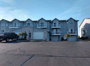 1732 Castleview Ct, Gladwin, MI 48624