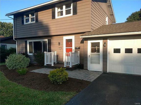 2nd image of 202 Skyview Dr