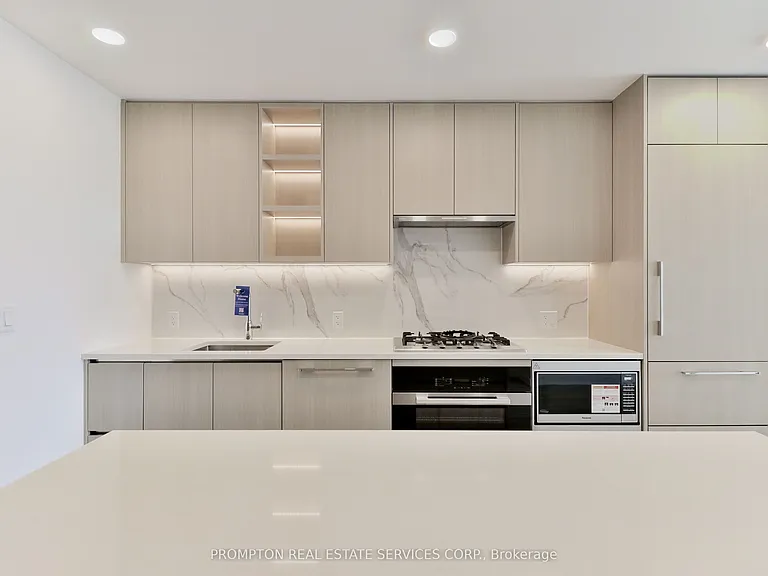 18 Esther Shiner Blvd #610 — Photo 10