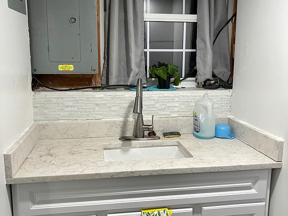 5th image of 3239 Pauls Ct