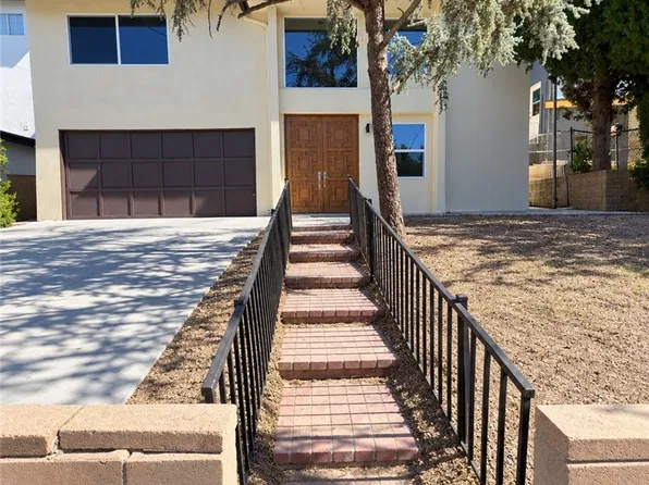 5144 Don Pio Dr, Woodland Hills, CA 91364