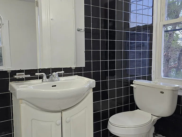 10 Lawndale St #2 — Photo 16