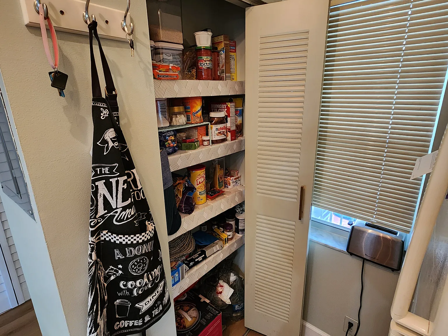 2 bed, 825 sqft, $2,100 — Photo 4
