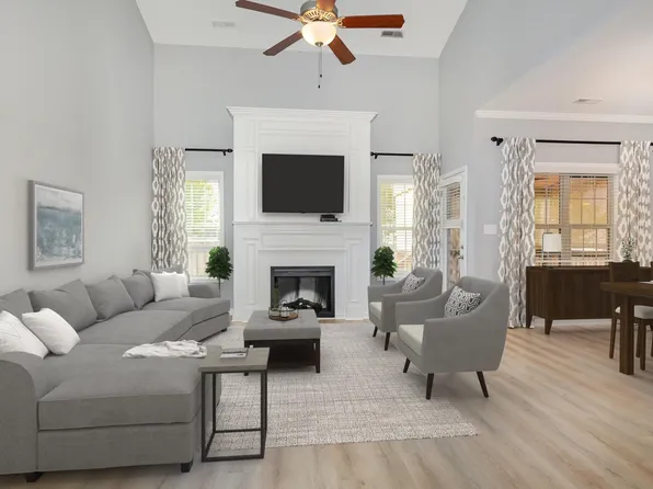 8021 Crookneck Dr, Angier, NC 27501