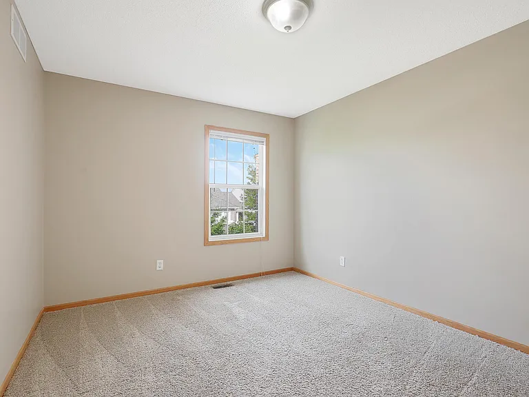 15564 Lilac Dr — Photo 19