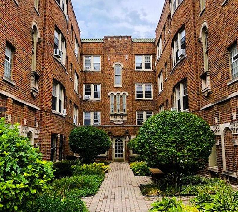 1st image of 1232 W Winona St APT 3S