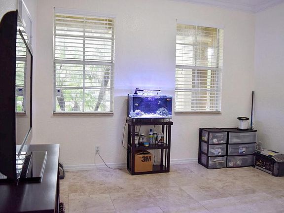 3rd image of 128 W Royal Palm Cir APT 102