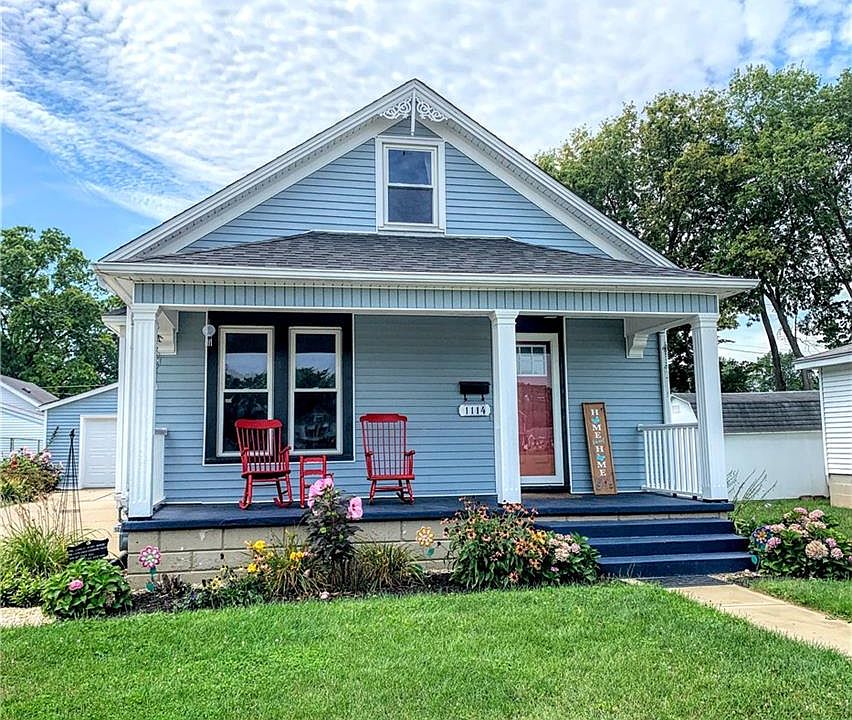1st image of 1114 Walker St