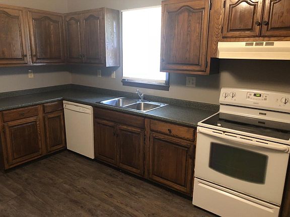 3rd image of 3004 Briggs Ave