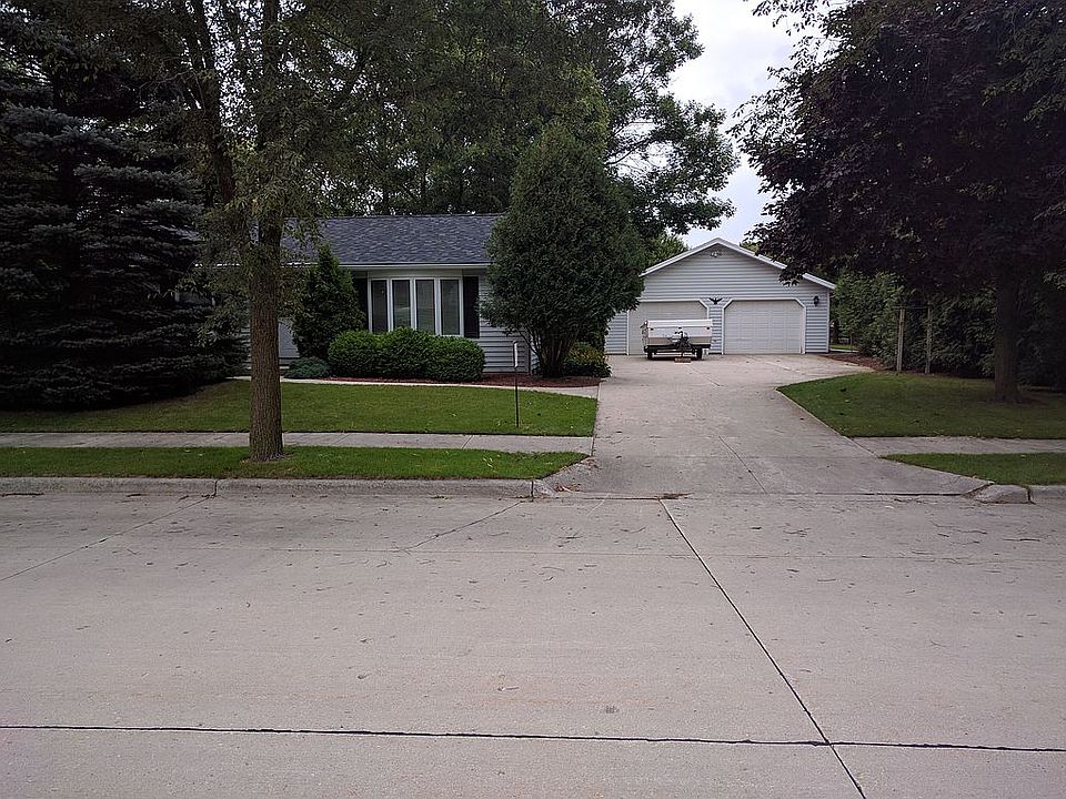 1st image of 3843 S 11th St